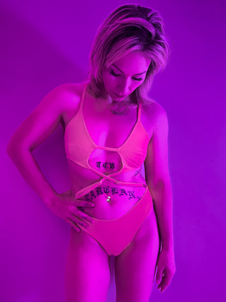Alethea Bodysuit Shocking Pink