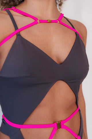 Sustainable pole wear: Sway Amber - pole wear - sustainable - ECONYL regenerated nylon